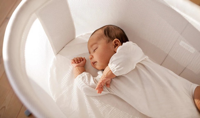 trẻ sơ sinh ngủ ít có ảnh hưởng gì không 1